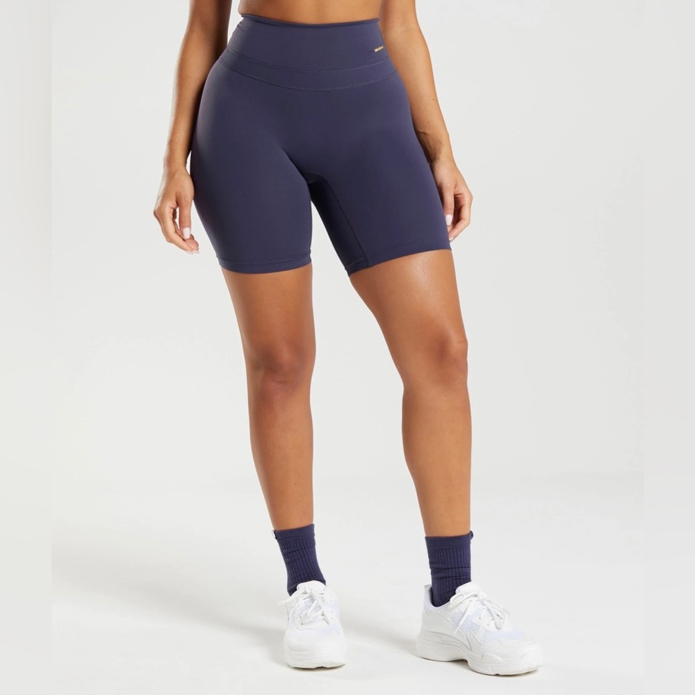 Gymshark Whitney cycling shorts XS indigo navy